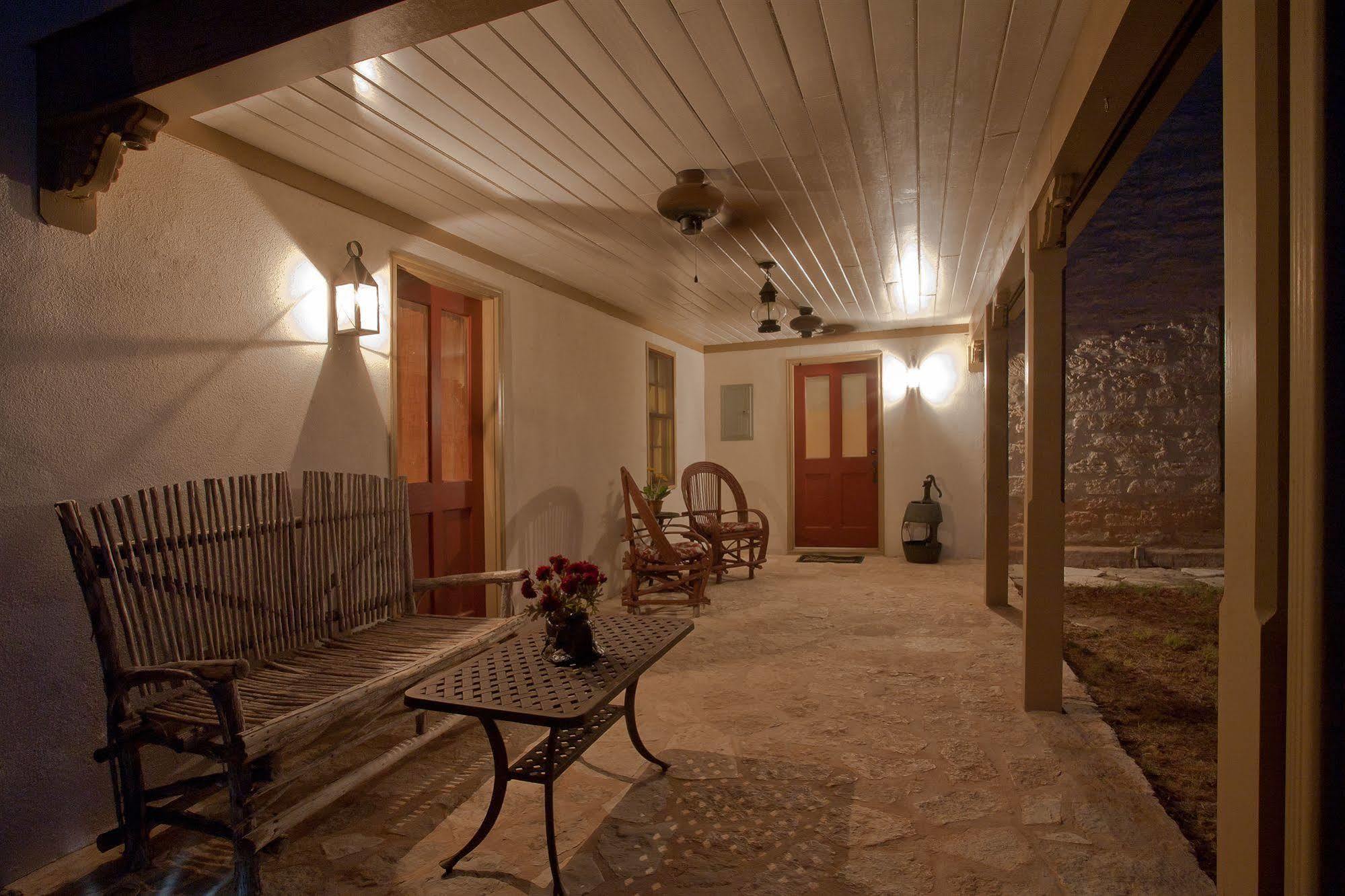 Rock House Hideaway Complex Fredericksburg Dış mekan fotoğraf